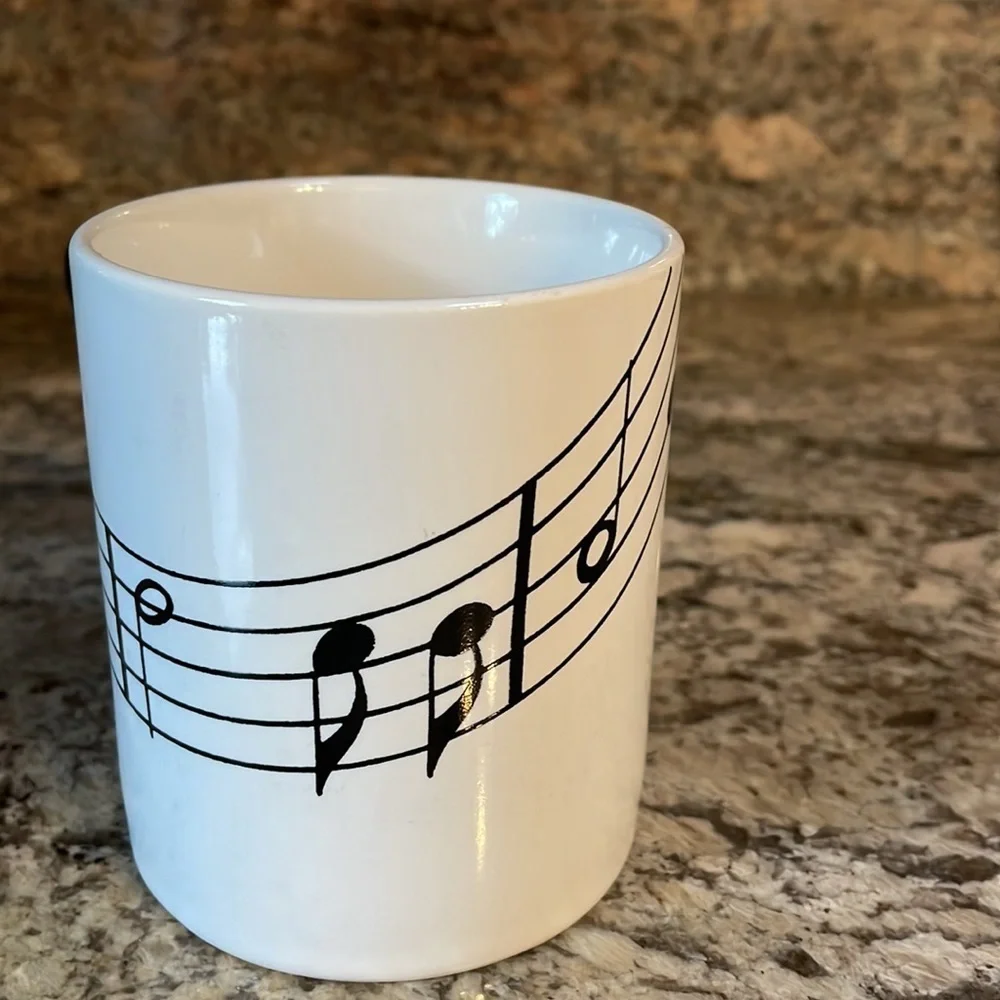 Shafford Original VINTAGE musical notes coffee / beverage MUG 8 oz black white